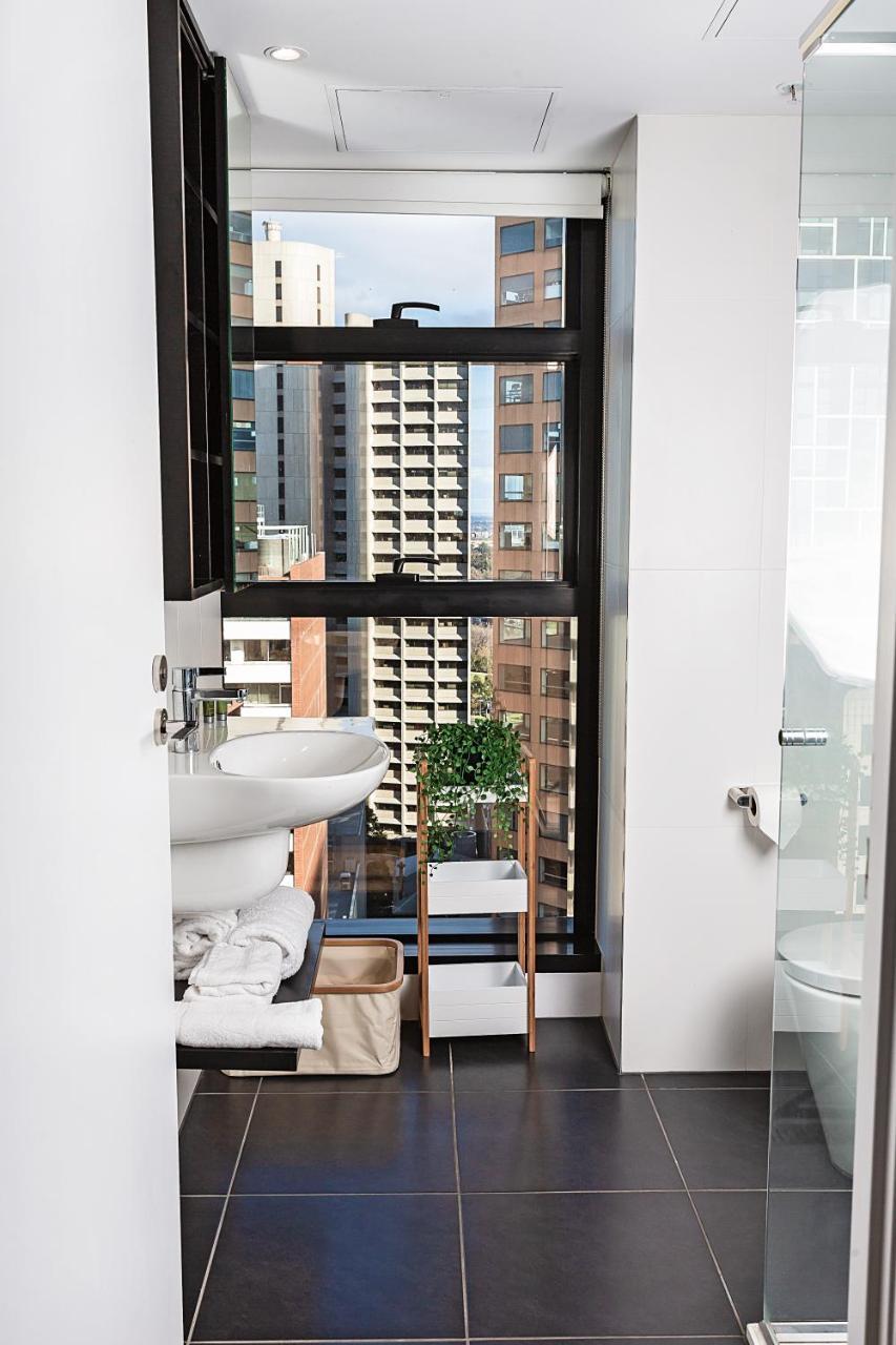Executive Stay Little Collins Street Melbourne Bagian luar foto